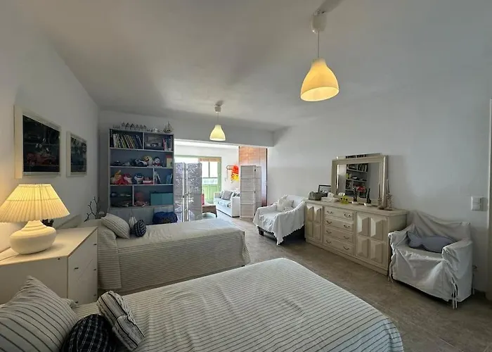 Beachfront House Tatil Evi