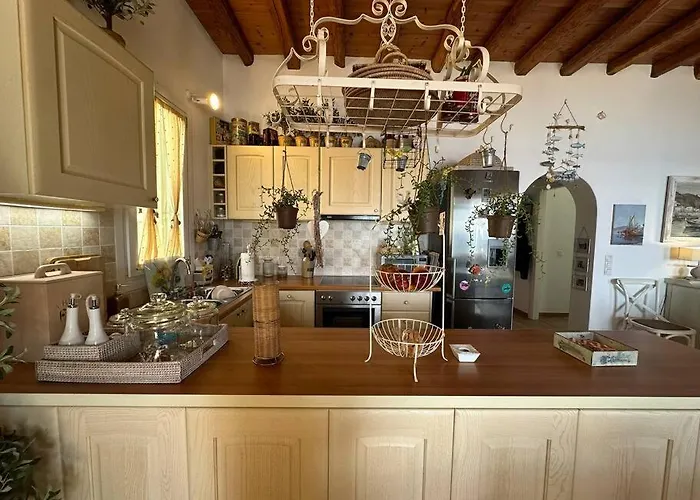 Beachfront House Tatil Evi